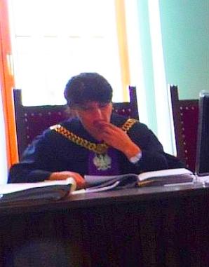 VIDEO - Strażnik Miejski nic nie widział, nic nie słyszał, a biznesmenka skazana. Co się dzieje w Wymiarze Sprawiedliwości okręgu świdnickiego?