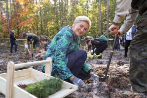 Ruszyła ogólnopolska akcja #sadziMY z udziałem Pary Prezydenckiej