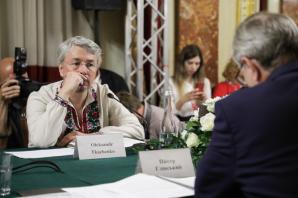 Wicepremier prof. Piotr Gliński wziął udział w spotkaniu ministrów kultury we Lwowie. W wydarzeniu wzięli udział ministrowie kultury: Polski, Czech, Estonii, Litwy, Łotwy, Mołdawii, Rumunii, Słowacji, Ukrainy i Węgier