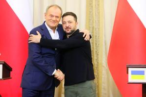 [VIDEO] Premier Donald Tusk z wizytą we Lwowie: Nasze zaangażowanie dla Ukrainy to także obrona Polski i Europy
