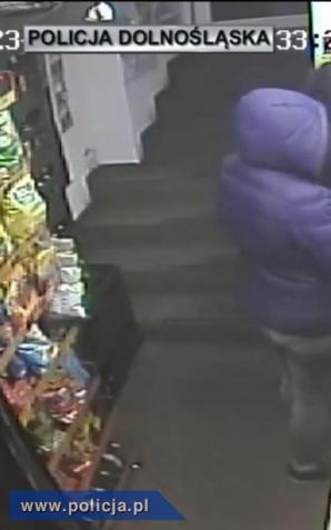 Wrocław: Napadli na sklep z bronią w ręku!